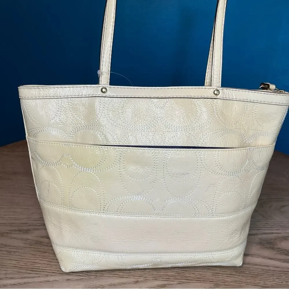 NWT Coach Signature Patent Leather Stitched Stripe Small Tote Butter Cream